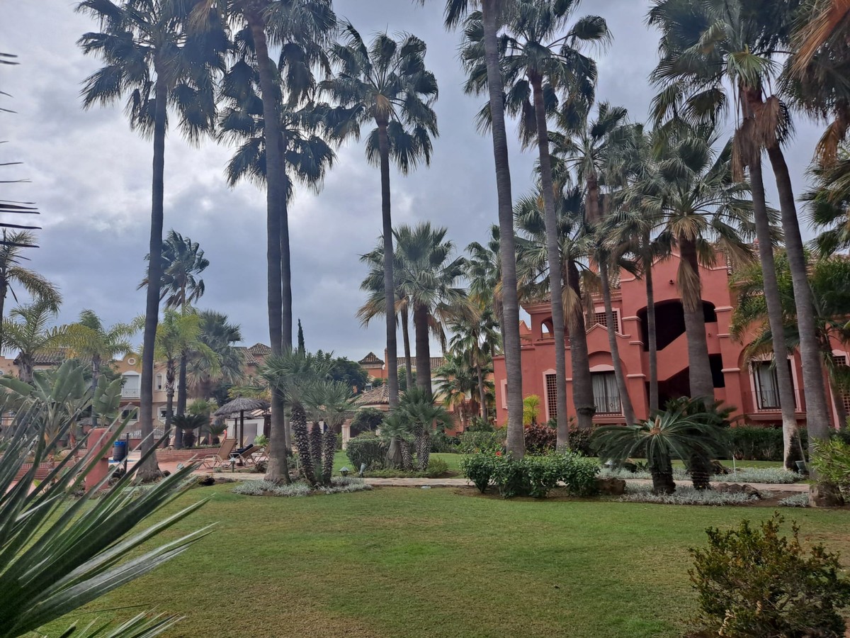 https://cdn.resales-online.com/public/cd9pzuj89n/properties/1c79737c6e4111eca97d0217bc231ef4/w1200/1-7980e48d732b6fc85c14b43b94d2aa54.jpg?v=1641402665