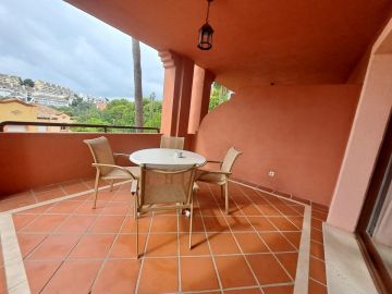 https://cdn.resales-online.com/public/cd9pzuj89n/properties/1c79737c6e4111eca97d0217bc231ef4/w1200/2-5bd7b9d04b45e33852eaf0ec6670150d.jpg?v=1641402665
