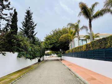 https://d3jxidk6b5uja1.cloudfront.net/public/0741nl4ih1/properties/efe3d18993c511eca97d0217bc231ef4/w1200/14-d70dc3102c00d7be0e872dfe1c1f86d7.jpg?v=1646144838