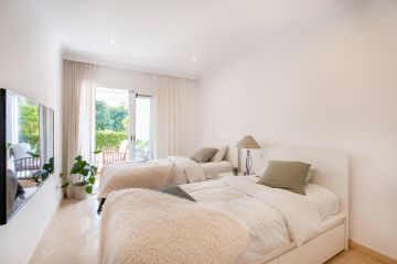 https://cdn.resales-online.com/public/jja1jz8h5h/properties/8f42e85a9f6911eca97d0217bc231ef4/w1200/18-cc72f169493c096e712837ff5d8b6e41.jpg?v=1646807226