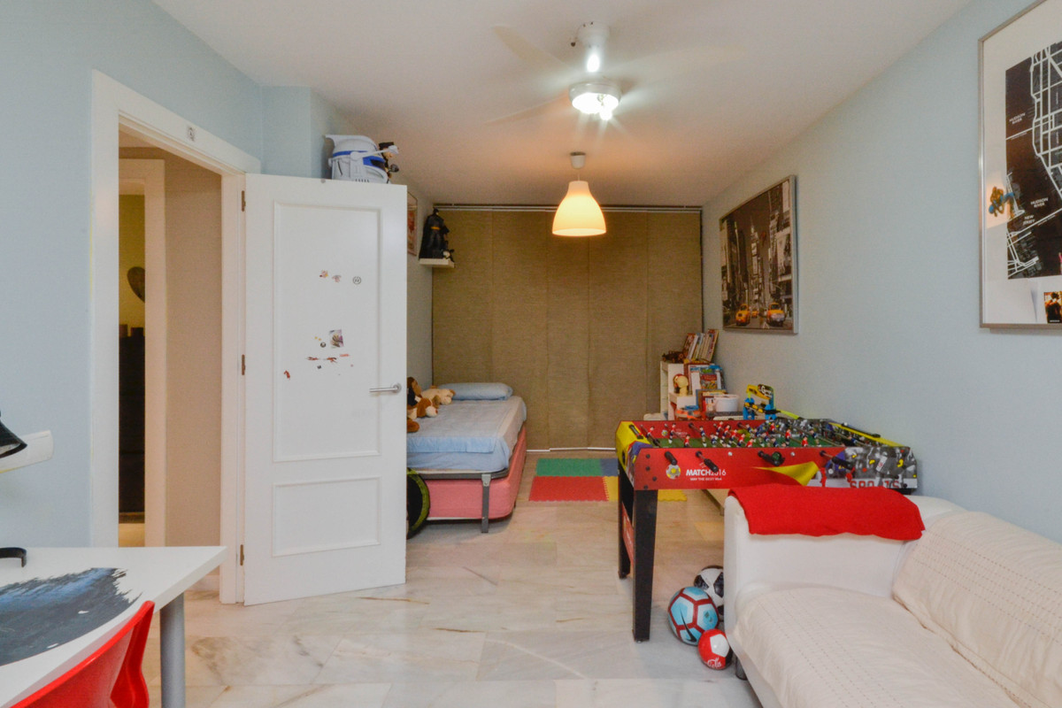 https://cdn.resales-online.com/public/da3ha4dk99/properties/c1c94411a44811eca97d0217bc231ef4/w1200/9-467d0cee5b725f3ef65f102a0c2e69c0.jpg?v=1647343320