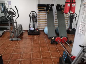 https://cdn.resales-online.com/public/lahrid967e/properties/63c47222a39b11eca97d0217bc231ef4/w1200/19-d0ed7da2012a09046d307c195d98e7d6.jpg?v=1647272070