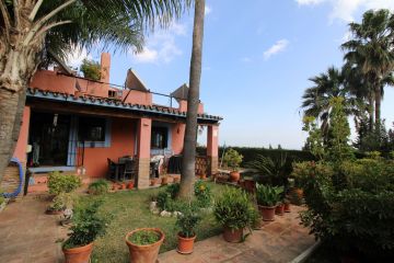 https://cdn.resales-online.com/public/lahrid967e/properties/63c47222a39b11eca97d0217bc231ef4/w1200/34-2e8657844e540eba0189d71f472ffca9.jpg?v=1648853537