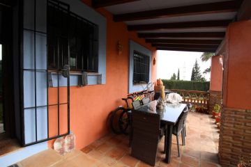 https://cdn.resales-online.com/public/lahrid967e/properties/63c47222a39b11eca97d0217bc231ef4/w1200/35-53608d01401493ba18e3704836160563.jpg?v=1648853537