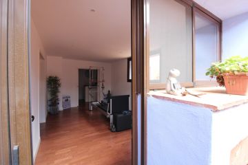 https://cdn.resales-online.com/public/lahrid967e/properties/63c47222a39b11eca97d0217bc231ef4/w1200/47-b3a03718b4ecea17fd5585e425dce0e2.jpg?v=1648853537