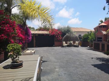 https://cdn.resales-online.com/public/lahrid967e/properties/63c47222a39b11eca97d0217bc231ef4/w1200/7-aa4cc561180b369757c0bb4af9886cd3.jpg?v=1647272070