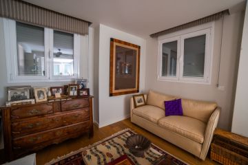 https://cdn.resales-online.com/public/c1vmnhgt2j/properties/d4f378d6a44611eca97d0217bc231ef4/w1200/12-53013098fcab6c38b1379cd33298e050.jpg?v=1647361837