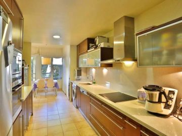 https://cdn.resales-online.com/public/89kebbpqnb/properties/ocimggmkkccdtwu/w1200/10-bb915d1cb19341576dcdc994b81ab9c5.jpg?v=1557251975