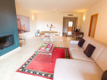 https://cdn.resales-online.com/public/336lq0k5vc/properties/ddxlcksmzcxlnid/w1200/3-e898b2bb2a2fdfd06d2c39894dce8316.jpg?v=1646820991