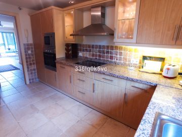 https://cdn.resales-online.com/public/336lq0k5vc/properties/ddxlcksmzcxlnid/w1200/9-467d0cee5b725f3ef65f102a0c2e69c0.jpg?v=1646820991