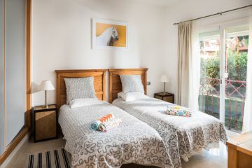 https://cdn.resales-online.com/public/avr9vuq8uu/properties/8f358f26962611eca97d0217bc231ef4/w1200/19-d0ed7da2012a09046d307c195d98e7d6.jpg?v=1647608060