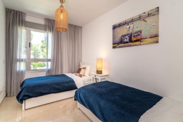https://cdn.resales-online.com/public/jja1jz8h5h/properties/820b9cfcb23a11eca97d0217bc231ef4/w1200/14-d70dc3102c00d7be0e872dfe1c1f86d7.jpg?v=1648876090