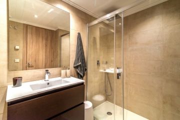 https://cdn.resales-online.com/public/jja1jz8h5h/properties/820b9cfcb23a11eca97d0217bc231ef4/w1200/18-cc72f169493c096e712837ff5d8b6e41.jpg?v=1648876090