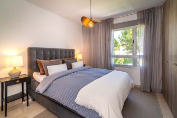 https://cdn.resales-online.com/public/jja1jz8h5h/properties/820b9cfcb23a11eca97d0217bc231ef4/w1200/20-d1f7658cbe4ba6cd8666fec30fba80ad.jpg?v=1648876090