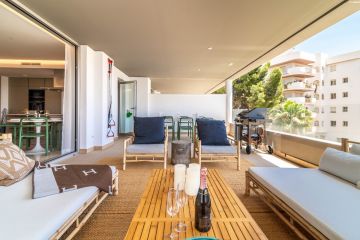 https://cdn.resales-online.com/public/jja1jz8h5h/properties/820b9cfcb23a11eca97d0217bc231ef4/w1200/38-9b9a71c4c46e127e5c6f91a74b158396.jpg?v=1648876090