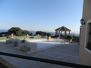 https://cdn.resales-online.com/public/t2k3jmpl4k/properties/bff48aa4ba7a11eca97d0217bc231ef4/w1200/2-5bd7b9d04b45e33852eaf0ec6670150d.jpg?v=1649783291