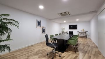 https://cdn.resales-online.com/public/9mlcqsu51l/properties/56e9f098ba9a11eca97d0217bc231ef4/w1200/20-d1f7658cbe4ba6cd8666fec30fba80ad.jpg?v=1649798888