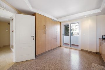 https://cdn.resales-online.com/public/98eevfg45e/properties/93dd0dbeb73811eca97d0217bc231ef4/w1200/12-53013098fcab6c38b1379cd33298e050.jpg?v=1649668920