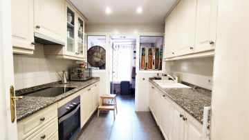 https://cdn.resales-online.com/public/u3l2ad5ic9/properties/e91f75b8bfc311eca97d0217bc231ef4/w1200/7-aa4cc561180b369757c0bb4af9886cd3.jpg?v=1650367279