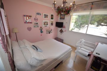 https://cdn.resales-online.com/public/anqqltgsqf/properties/2d9f64afbfb011eca97d0217bc231ef4/w1200/4-c23c0f86247804fa50226aecd8b0b2c8.jpg?v=1650359534