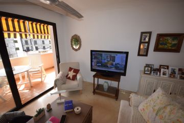 https://cdn.resales-online.com/public/anqqltgsqf/properties/2d9f64afbfb011eca97d0217bc231ef4/w1200/9-467d0cee5b725f3ef65f102a0c2e69c0.jpg?v=1650359534