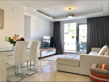 https://cdn.resales-online.com/public/srkj52ppih/properties/957a9dc7c53c11eca97d0217bc231ef4/w1200/1-7980e48d732b6fc85c14b43b94d2aa54.jpg?v=1650968629