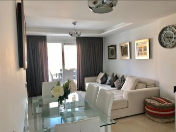 https://cdn.resales-online.com/public/srkj52ppih/properties/957a9dc7c53c11eca97d0217bc231ef4/w1200/3-e898b2bb2a2fdfd06d2c39894dce8316.jpg?v=1650968629