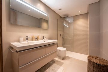 https://cdn.resales-online.com/public/jnltv6klry/properties/0a12e626c70b11eca97d0217bc231ef4/w1200/16-ec67b526875bf0124b6ce4328a754439.jpg?v=1651169008
