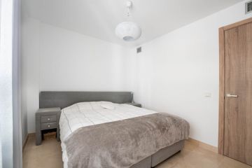 https://cdn.resales-online.com/public/jnltv6klry/properties/0a12e626c70b11eca97d0217bc231ef4/w1200/19-d0ed7da2012a09046d307c195d98e7d6.jpg?v=1651169008