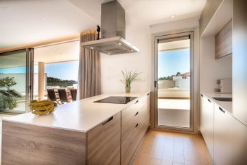 https://cdn.resales-online.com/public/jnltv6klry/properties/0a12e626c70b11eca97d0217bc231ef4/w1200/4-c23c0f86247804fa50226aecd8b0b2c8.jpg?v=1651169008