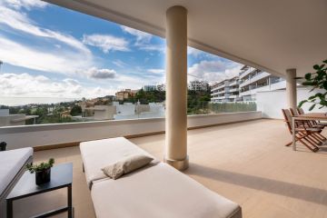 https://cdn.resales-online.com/public/jnltv6klry/properties/0a12e626c70b11eca97d0217bc231ef4/w1200/10-bb915d1cb19341576dcdc994b81ab9c5.jpg?v=1651169008