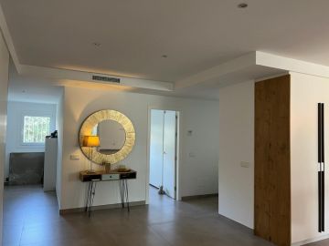 https://cdn.resales-online.com/public/sjfjhu3jtj/properties/e99efc09c7bf11eca97d0217bc231ef4/w1200/8-e64a9055bba3e77ac8aca3b893cdf826.jpg?v=1651252628