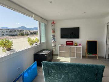 https://cdn.resales-online.com/public/sjfjhu3jtj/properties/e99efc09c7bf11eca97d0217bc231ef4/w1200/10-bb915d1cb19341576dcdc994b81ab9c5.jpg?v=1651252628