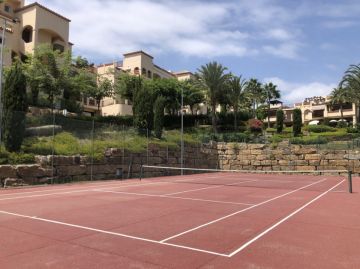 https://cdn.resales-online.com/public/qdjtjebe7p/properties/ef387750c6ad11eca97d0217bc231ef4/w1200/27-f6e8bc237ba13ac4c268badec6354f3d.jpg?v=1651643300