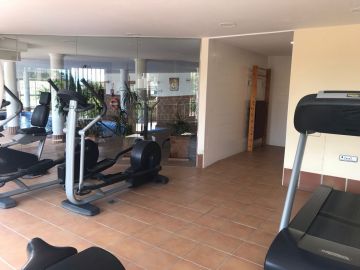 https://cdn.resales-online.com/public/qdjtjebe7p/properties/ef387750c6ad11eca97d0217bc231ef4/w1200/35-53608d01401493ba18e3704836160563.jpg?v=1651643300