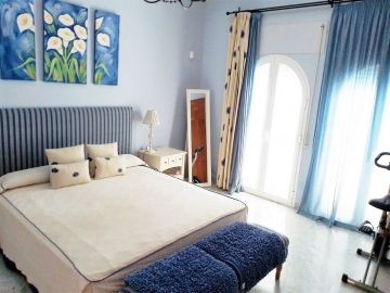 https://cdn.resales-online.com/public/e2ugqf2s30/properties/d10dad0fcbaa11eca97d0217bc231ef4/w1200/17-dd5fcd4f0eb487dfa3803f7e20814c0e.jpg?v=1651673553