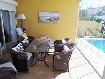 https://cdn.resales-online.com/public/e2ugqf2s30/properties/d10dad0fcbaa11eca97d0217bc231ef4/w1200/4-c23c0f86247804fa50226aecd8b0b2c8.jpg?v=1651673553