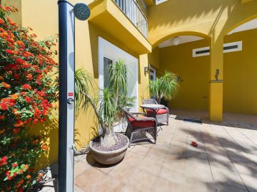 https://cdn.resales-online.com/public/jke8v5rm25/properties/e855839dc7b811eca97d0217bc231ef4/w1200/36-be7efbbd8b294061d3f27cb7c37865bb.jpg?v=1687956261