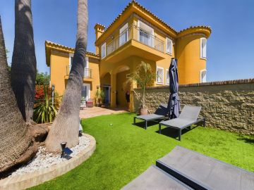 https://cdn.resales-online.com/public/jke8v5rm25/properties/e855839dc7b811eca97d0217bc231ef4/w1200/46-0edebaf512af70cdbc38d73d8131be5b.jpg?v=1687956261
