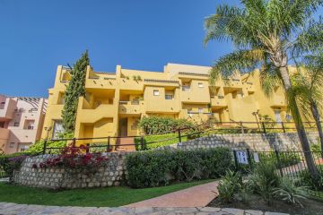 https://cdn.resales-online.com/public/vvmdwbkuht/properties/ecfdec78d08111eca97d0217bc231ef4/w1200/22-bcf8e6250e0bab365f900a8ac31ac040.jpg?v=1652287493