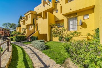 https://cdn.resales-online.com/public/vvmdwbkuht/properties/ecfdec78d08111eca97d0217bc231ef4/w1200/24-613bbc26f32d7013d348ef202dd30a43.jpg?v=1652287493