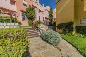 https://cdn.resales-online.com/public/vvmdwbkuht/properties/ecfdec78d08111eca97d0217bc231ef4/w1200/27-f6e8bc237ba13ac4c268badec6354f3d.jpg?v=1652287493
