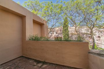https://cdn.resales-online.com/public/vvmdwbkuht/properties/ecfdec78d08111eca97d0217bc231ef4/w1200/30-5e8634ec9576c9ad4825a6dec5b5d375.jpg?v=1652287493