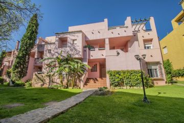 https://cdn.resales-online.com/public/vvmdwbkuht/properties/ecfdec78d08111eca97d0217bc231ef4/w1200/31-5e8b9eb86a2d455eeaf43a7bbf3ccd12.jpg?v=1652287493