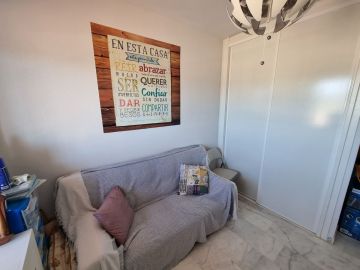 https://cdn.resales-online.com/public/q8sjeevech/properties/5f511b4dcf9511eca97d0217bc231ef4/w1200/18-cc72f169493c096e712837ff5d8b6e41.jpg?v=1652276566
