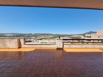 https://cdn.resales-online.com/public/q8sjeevech/properties/5f511b4dcf9511eca97d0217bc231ef4/w1200/19-d0ed7da2012a09046d307c195d98e7d6.jpg?v=1652276566