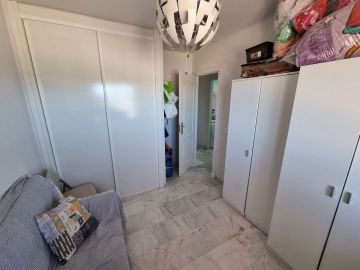https://cdn.resales-online.com/public/q8sjeevech/properties/5f511b4dcf9511eca97d0217bc231ef4/w1200/20-d1f7658cbe4ba6cd8666fec30fba80ad.jpg?v=1652276566