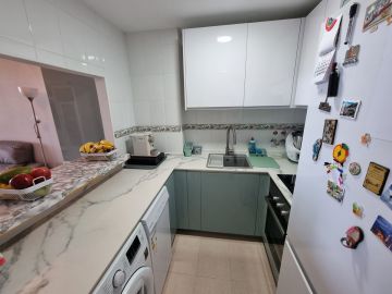 https://cdn.resales-online.com/public/q8sjeevech/properties/5f511b4dcf9511eca97d0217bc231ef4/w1200/21-2c707e7c511429b4f8ec4ee5f221ddb6.jpg?v=1652276566