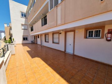 https://cdn.resales-online.com/public/q8sjeevech/properties/5f511b4dcf9511eca97d0217bc231ef4/w1200/34-2e8657844e540eba0189d71f472ffca9.jpg?v=1652276566