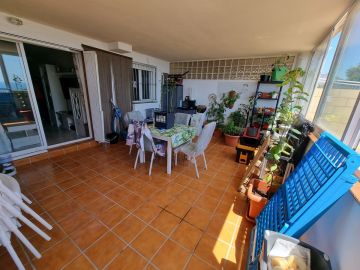 https://cdn.resales-online.com/public/q8sjeevech/properties/5f511b4dcf9511eca97d0217bc231ef4/w1200/7-aa4cc561180b369757c0bb4af9886cd3.jpg?v=1652276566